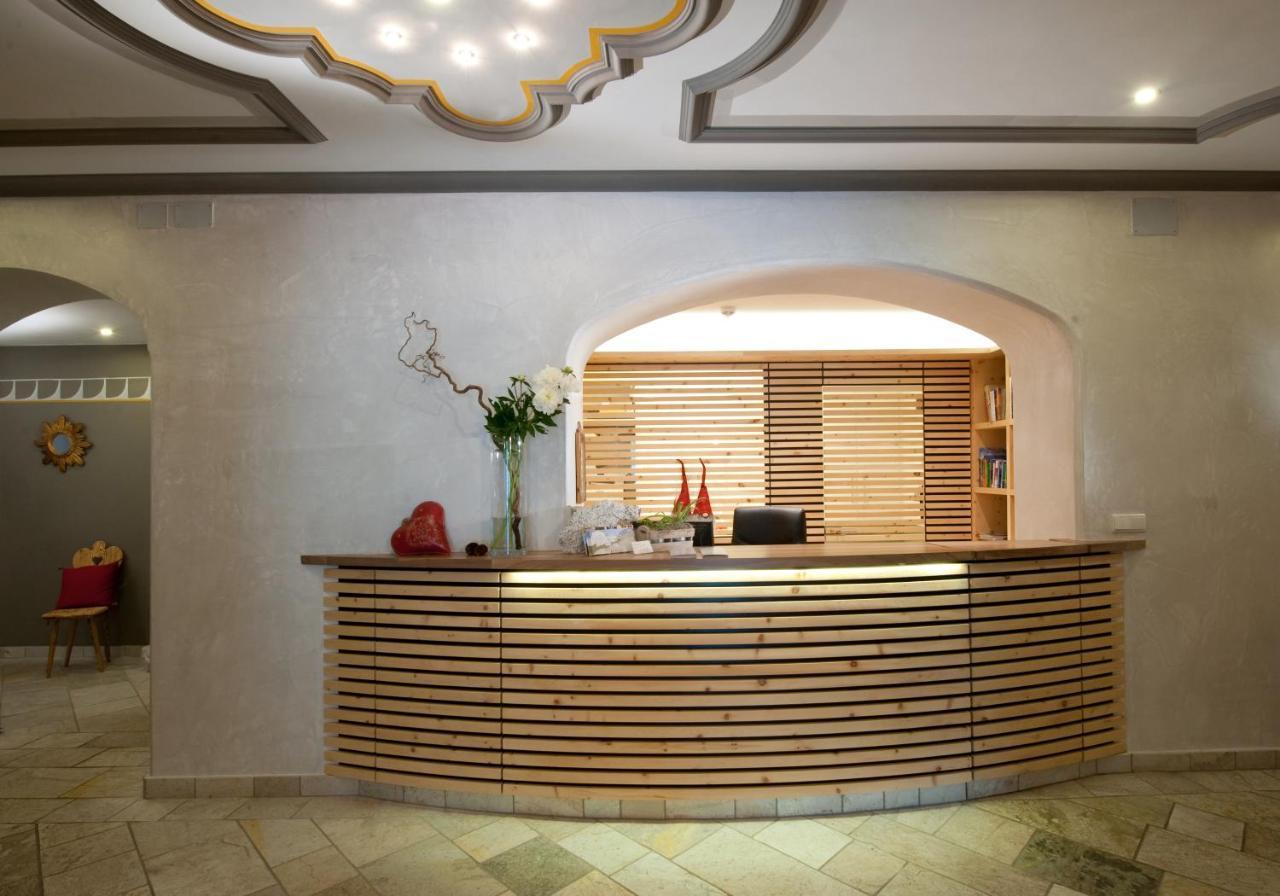 Hotel Ostaria Posta San Martino in Badia Exteriör bild